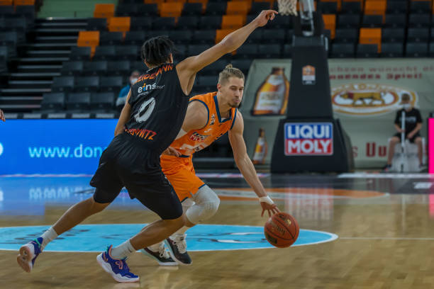 迅速作出了 迅速作出了