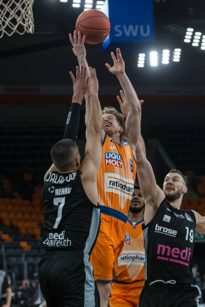 这场比拼 这场比拼